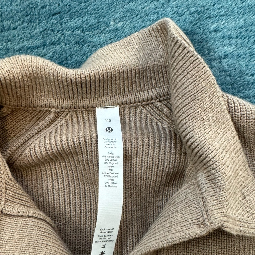 Lululemon Collared Merino Wool-blend Sweater - Picture 6 of 6